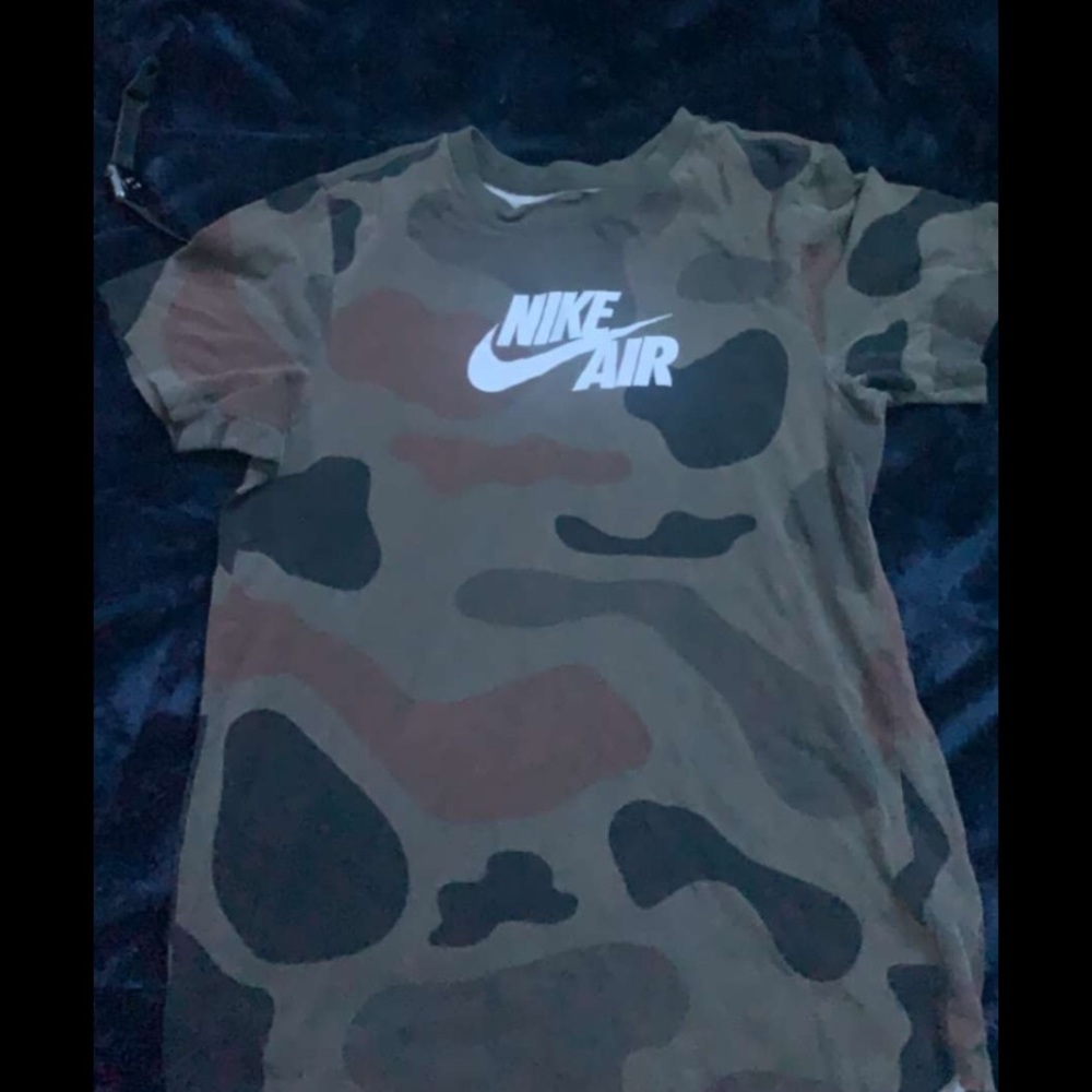men’s shirt